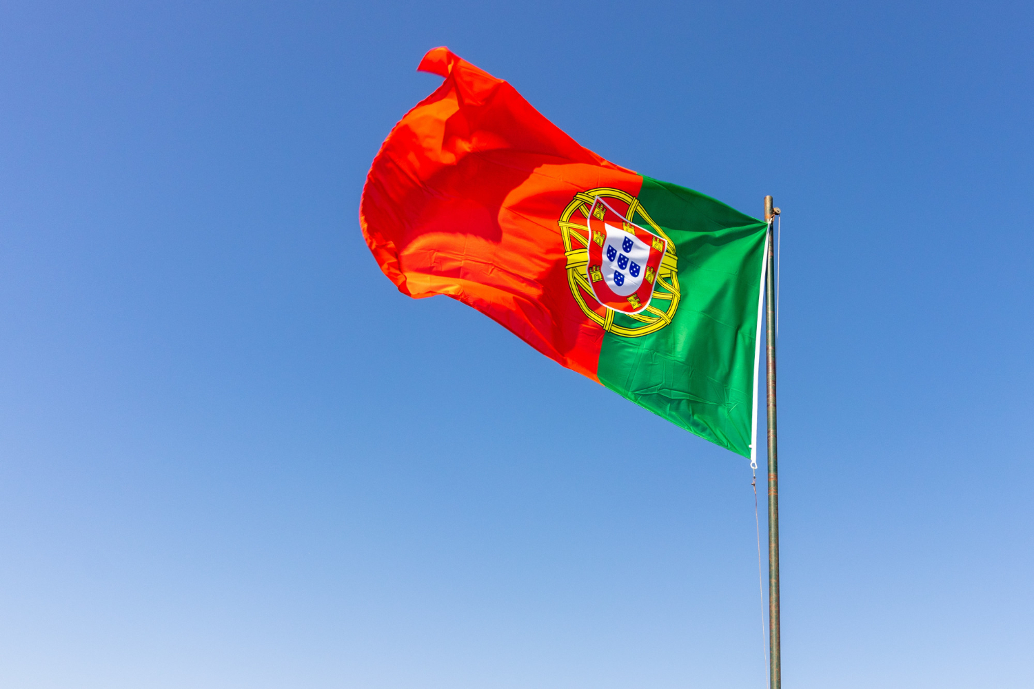 Cidadania portuguesa por casamento: regras, documentos e mudanças em 2026